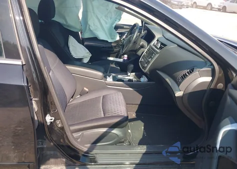 2017 Nissan Altima 2.5 S z USA, uszkodzony, nr VIN 1N4AL3AP6HC214449